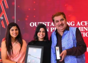Outstanding Achievement in Performing Art Education Award